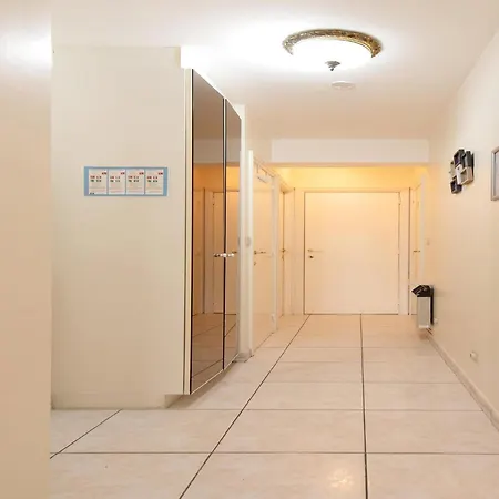 2 Bedroom Apartment, Near Epernay Square Apartment Middelkerke