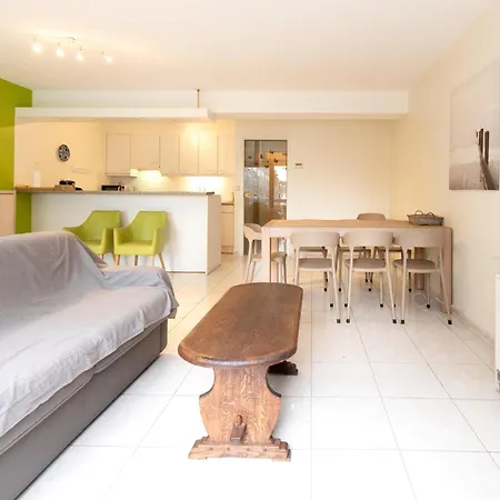 Apartment 2 Bedroom Apartment, Near Epernay Square Middelkerke
