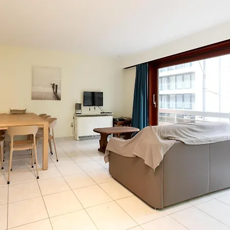 2 Bedroom Apartment, Near Epernay Square