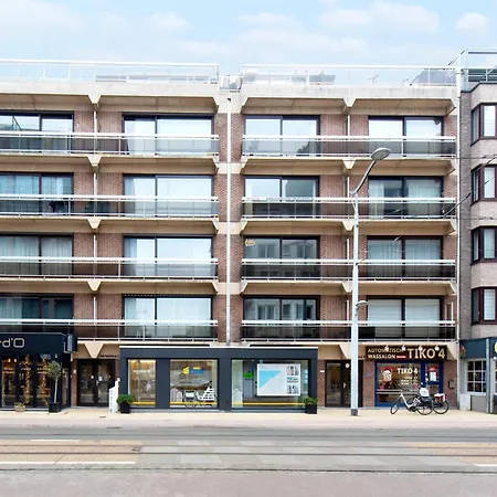 Apartment 2 Bedroom Apartment, Near Epernay Square *