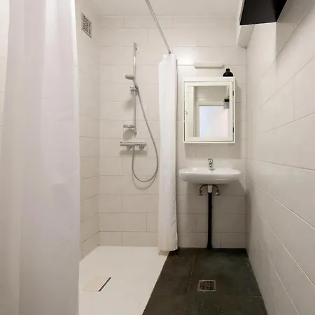 2 Bedroom Apartment, Near Epernay Square Apartment Middelkerke