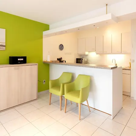 Apartment 2 Bedroom Apartment, Near Epernay Square Middelkerke