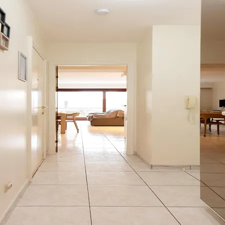 2 Bedroom Apartment, Near Epernay Square * Middelkerke