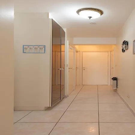 2 Bedroom Apartment, Near Epernay Square * Middelkerke